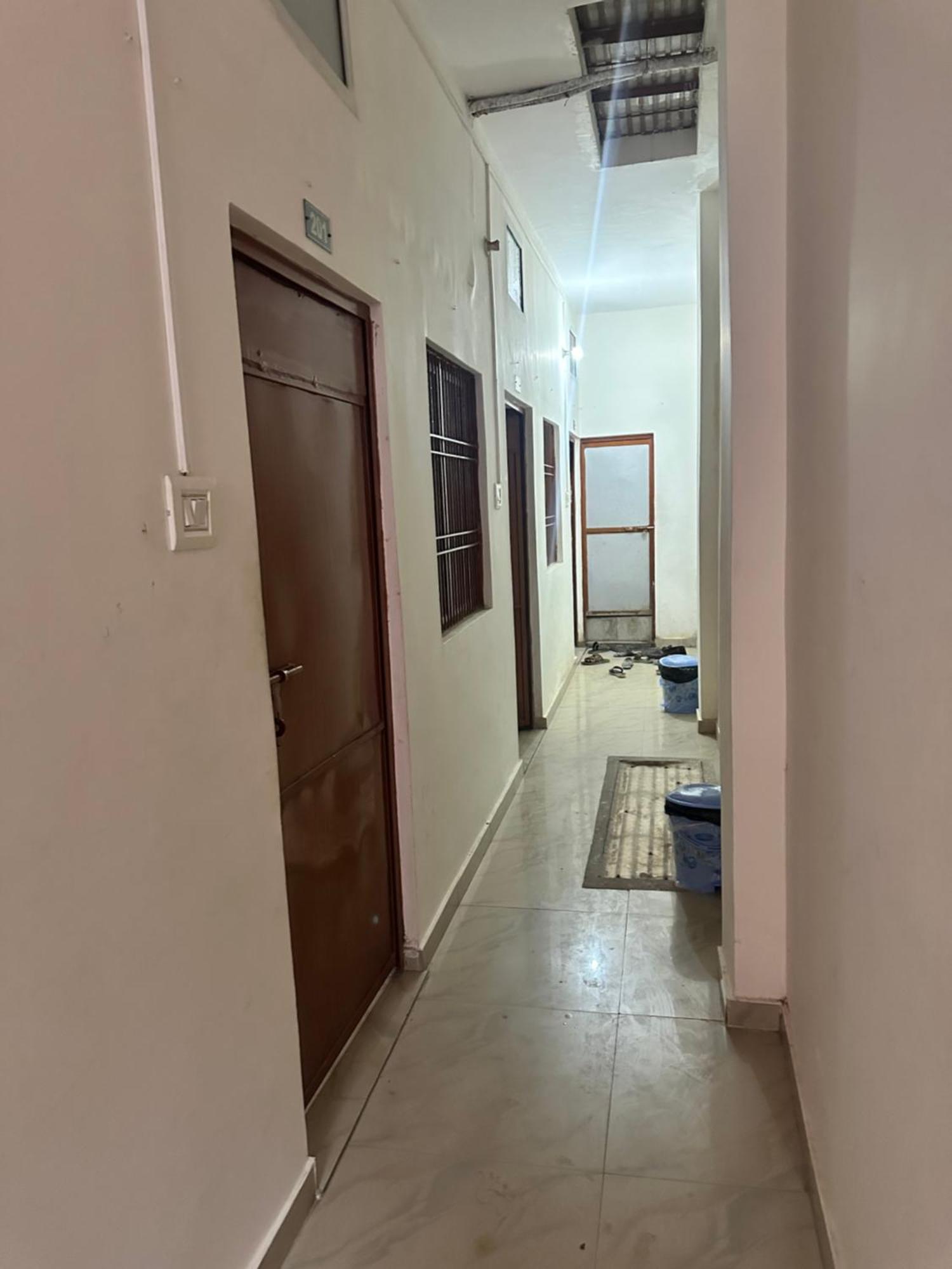 Khatu Shyam Guest House Ayodhya Экстерьер фото