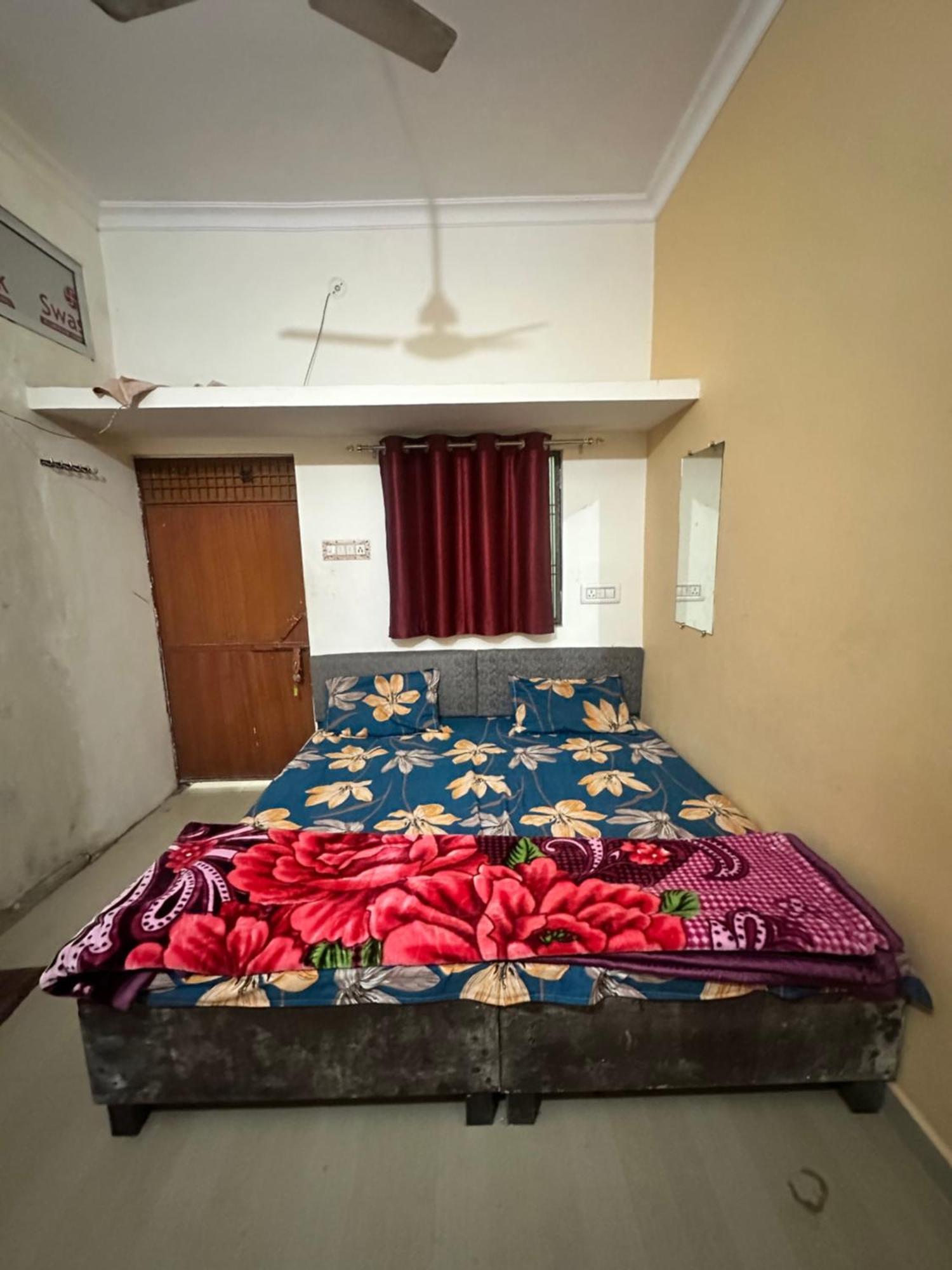 Khatu Shyam Guest House Ayodhya Экстерьер фото