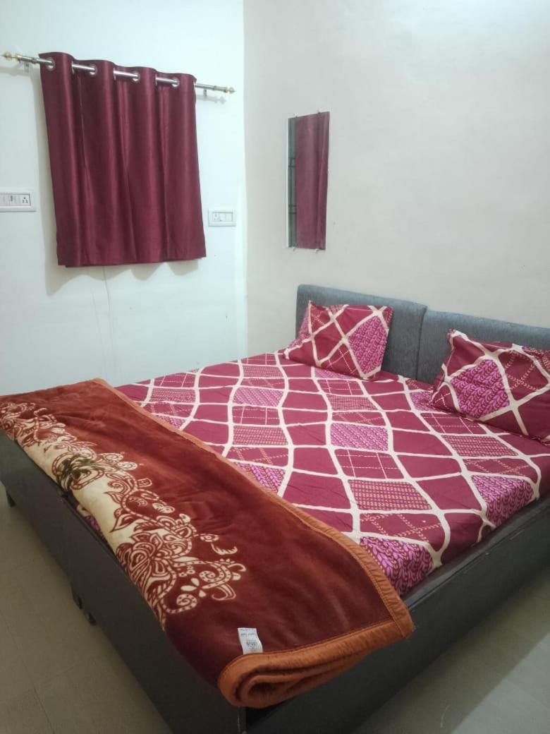 Khatu Shyam Guest House Ayodhya Экстерьер фото